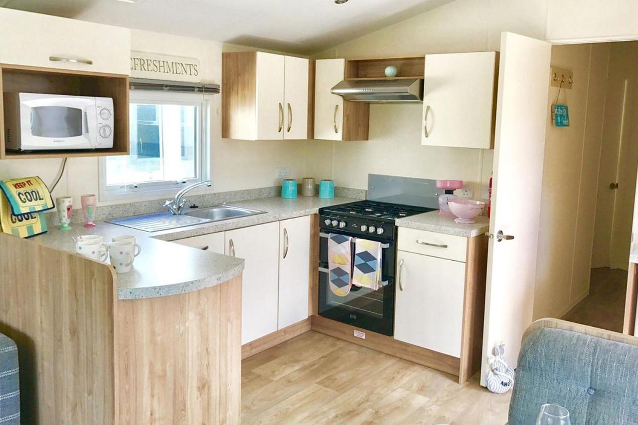 Barmouth Bay Holiday Park Llanddwywe Екстериор снимка
