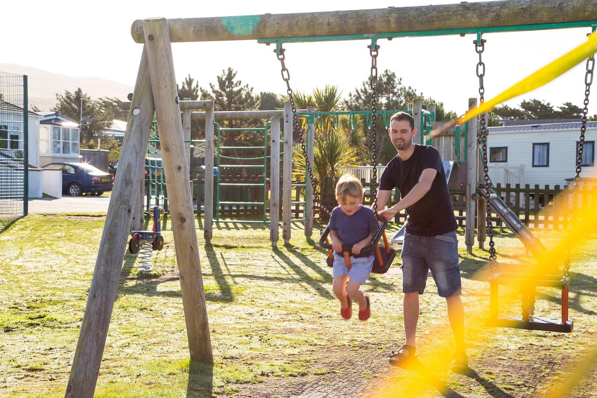 Barmouth Bay Holiday Park Llanddwywe Екстериор снимка