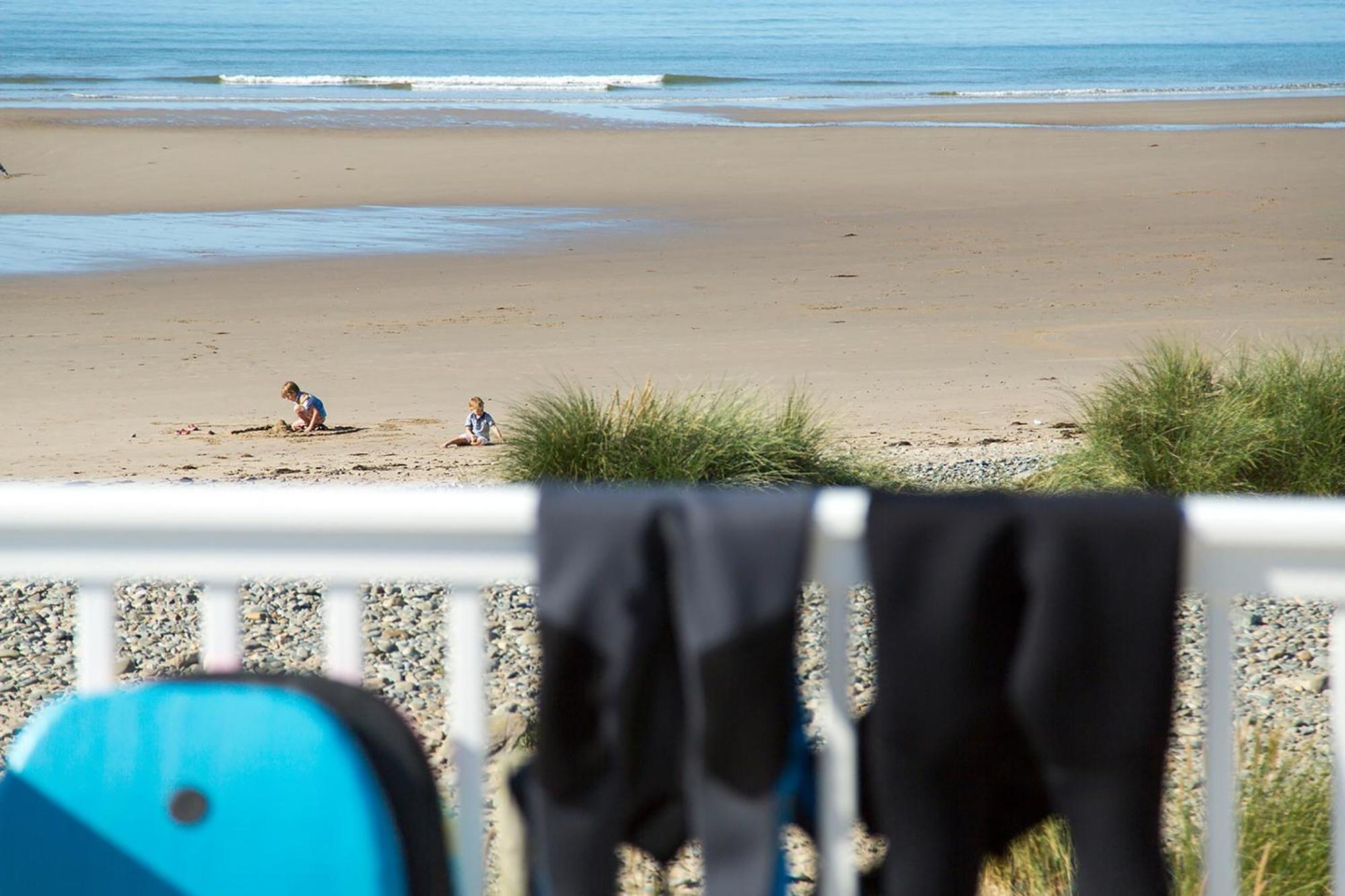 Barmouth Bay Holiday Park Llanddwywe Екстериор снимка